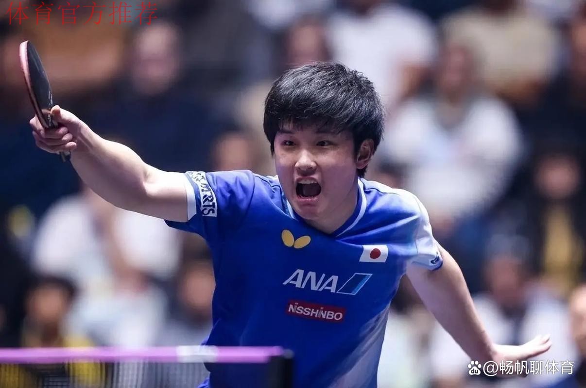 王皓气到收名牌！抿嘴沮丧瞬间被抓拍 与张本智和握手黑脸毫无生机